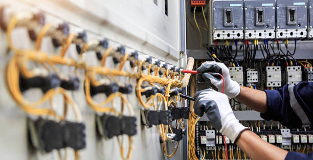 Professional Electrician technician working in Eaton, IN